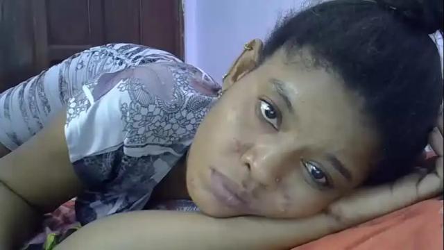 Image 11 of hot_desiiree Stream on Chaturbate on 22 months ago