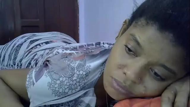 Image 6 of hot_desiiree Stream on Chaturbate on 22 months ago