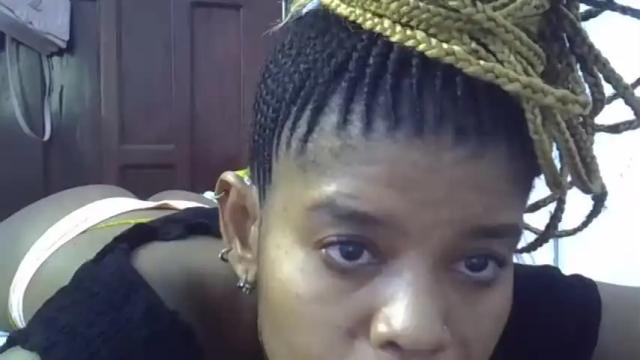 Image 3 of hot_desiiree Stream on Chaturbate on 22 months ago
