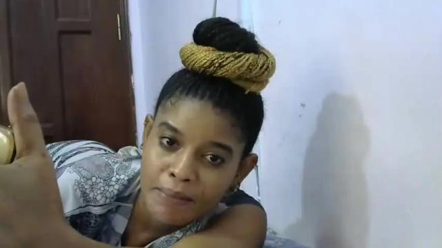 Image 8 of hot_desiiree Stream on Chaturbate on 22 months ago