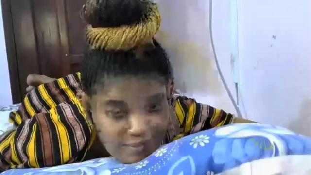 Image 11 of hot_desiiree Stream on Chaturbate on 21 months ago