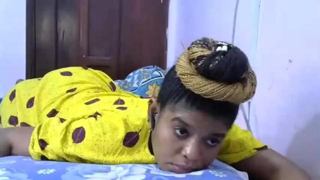 Image 7 of hot_desiiree Stream on Chaturbate on 21 months ago