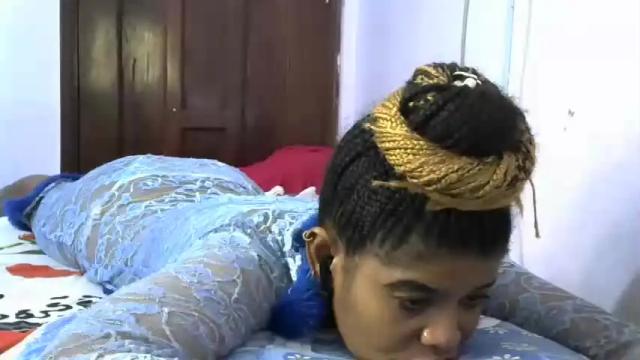 Image 10 of hot_desiiree Stream on Chaturbate on 21 months ago