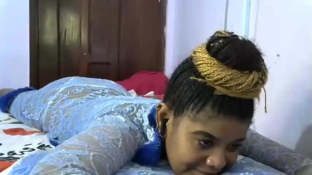 Image 12 of hot_desiiree Stream on Chaturbate on 21 months ago