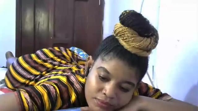 Image 3 of hot_desiiree Stream on Chaturbate on 21 months ago