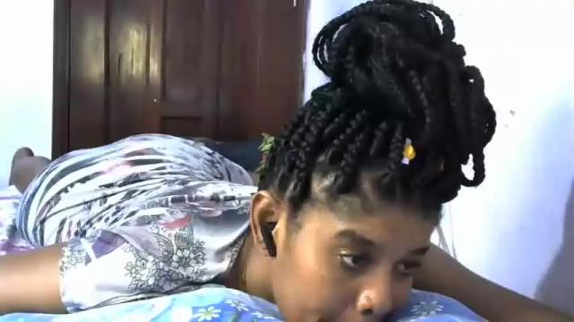 Image 11 of hot_desiiree Stream on Chaturbate on 21 months ago