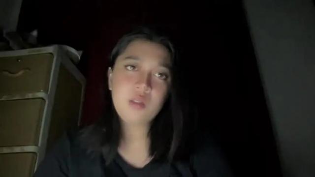 Image 7 of hot_elisse Stream on Chaturbate on 19 months ago