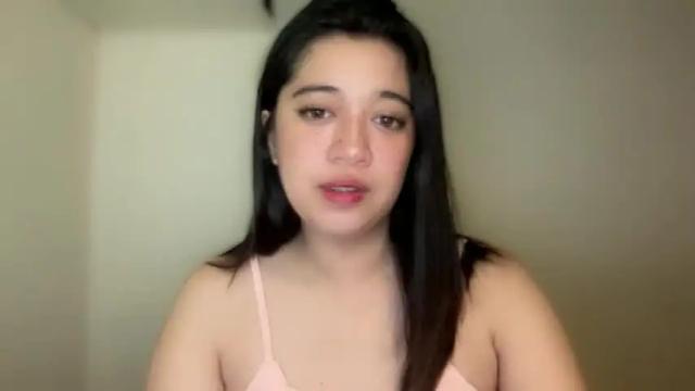 Image 2 of hot_elisse Stream on Chaturbate on 24 months ago