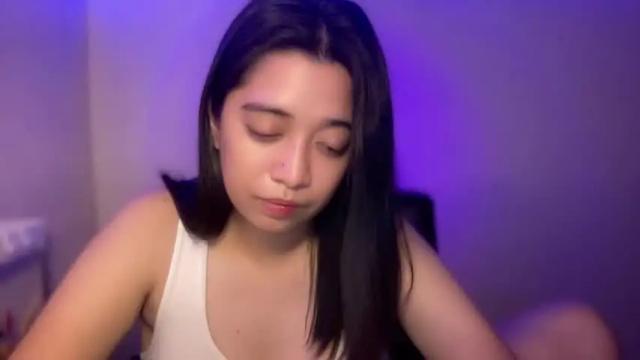 Image 10 of hot_elisse Stream on Chaturbate on 15 months ago