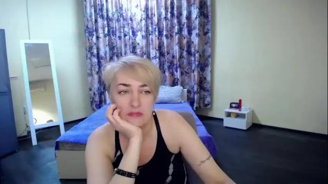 Image 10 of hot_girl87 Stream on Chaturbate on 17 days ago