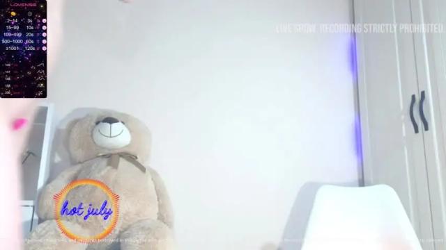 Image 8 of hot_july Stream on Chaturbate on 15 months ago