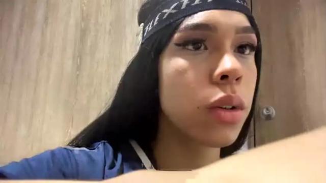 Image 10 of hot_kings12 Stream on Chaturbate on 18 months ago