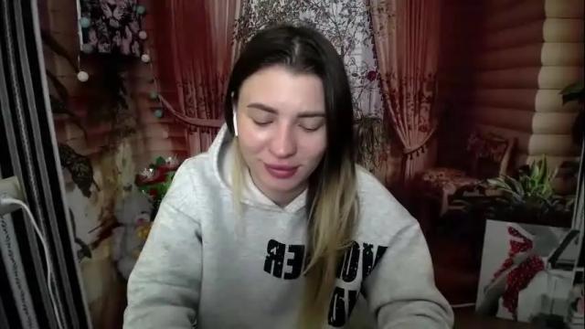 Image 2 of hot_leyla Stream on Chaturbate on 1 month ago