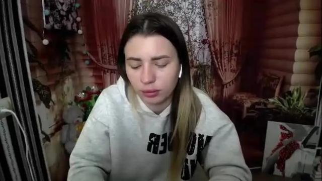 Image 3 of hot_leyla Stream on Chaturbate on 1 month ago