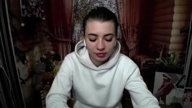 Image 2 of hot_leyla Stream on Chaturbate on 1 month ago