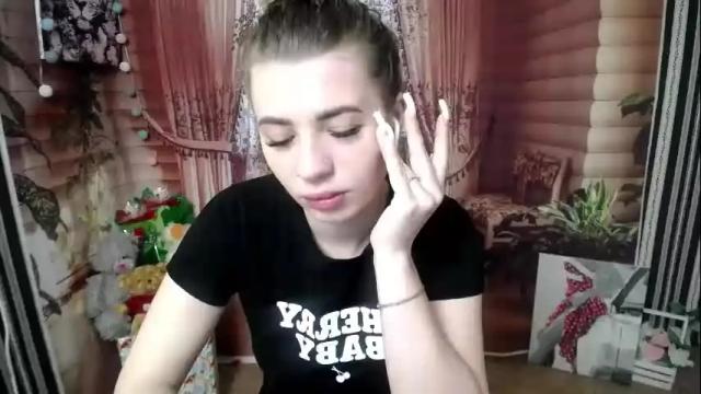 Image 2 of hot_leyla Stream on Chaturbate on 1 month ago