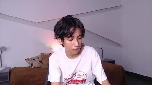 Image 10 of hot_little_bunny Stream on Chaturbate on 27 days ago
