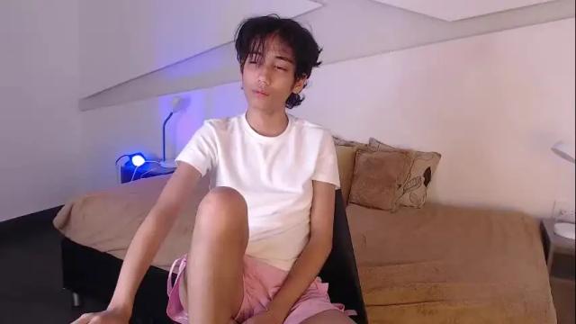 Image 11 of hot_little_bunny Stream on Chaturbate on 15 days ago