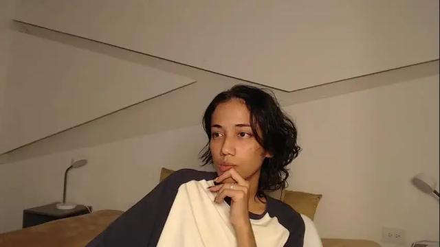 Image 11 of hot_little_bunny Stream on Chaturbate on 1 month ago