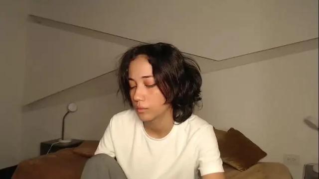 Thumbnail 1, hot_little_bunny's Stream at Chaturbate, 29 days ago