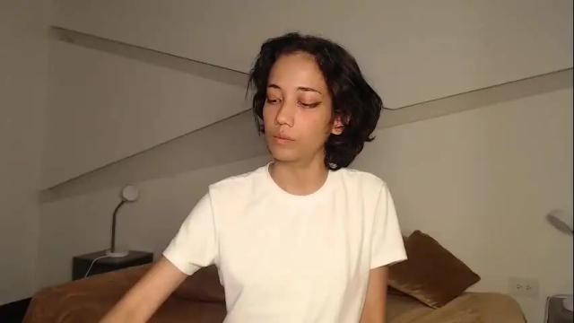 Image 11 of hot_little_bunny Stream on Chaturbate on 29 days ago