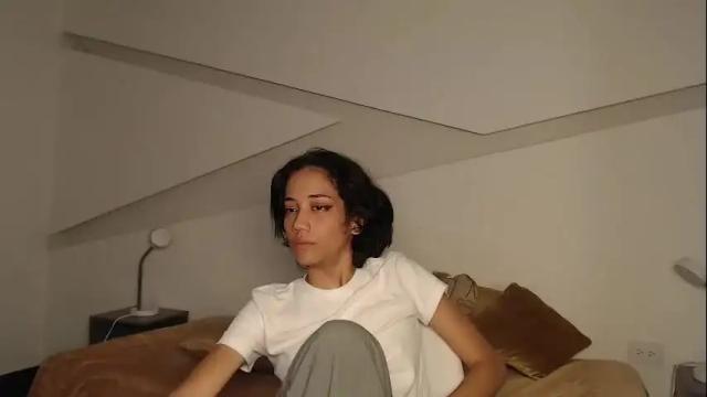 Image 7 of hot_little_bunny Stream on Chaturbate on 29 days ago