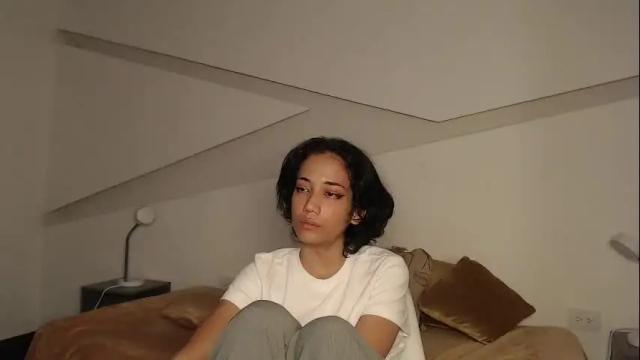 Image 8 of hot_little_bunny Stream on Chaturbate on 29 days ago