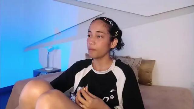 Image 3 of hot_little_bunny Stream on Chaturbate on 7 days ago