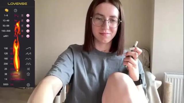 Image 3 of hot_lliinns Stream on Chaturbate on 5 months ago