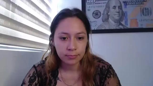 Image 2 of hot_mommymia Stream on Chaturbate on 13 months ago