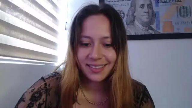 Image 3 of hot_mommymia Stream on Chaturbate on 13 months ago