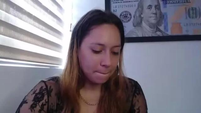 Image 7 of hot_mommymia Stream on Chaturbate on 13 months ago