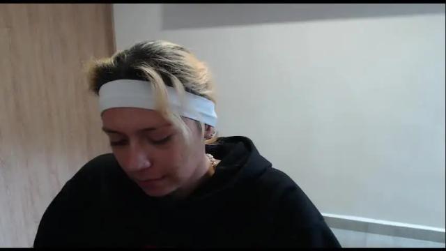 Image 2 of hot_mommymia Stream on Chaturbate on 2 months ago