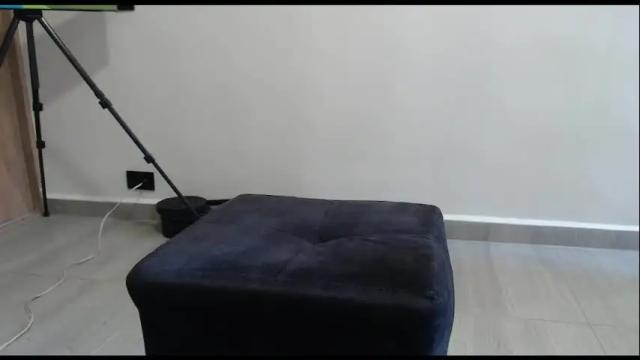 Image 11 of hot_mommymia Stream on Chaturbate on 2 months ago