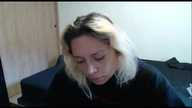 Image 3 of hot_mommymia Stream on Chaturbate on 2 months ago