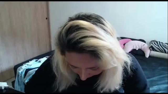 Image 10 of hot_mommymia Stream on Chaturbate on 1 month ago