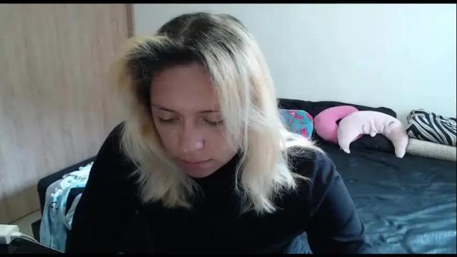 Image 12 of hot_mommymia Stream on Chaturbate on 1 month ago