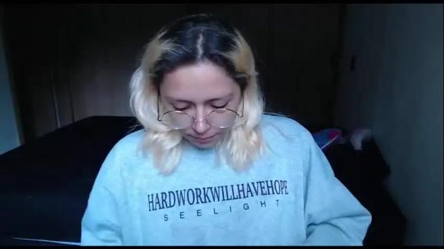 Image 11 of hot_mommymia Stream on Chaturbate on 1 month ago