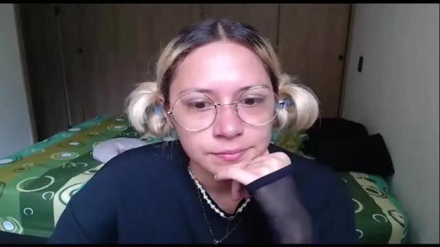Image 3 of hot_mommymia Stream on Chaturbate on 1 month ago