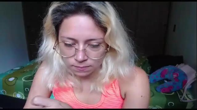 Image 4 of hot_mommymia Stream on Chaturbate on 1 month ago