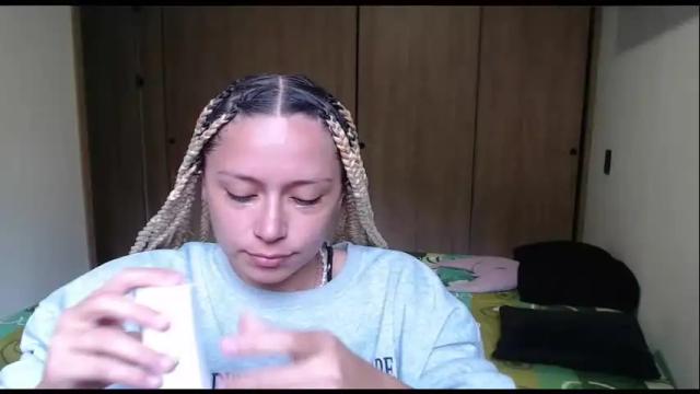 Image 6 of hot_mommymia Stream on Chaturbate on 1 month ago