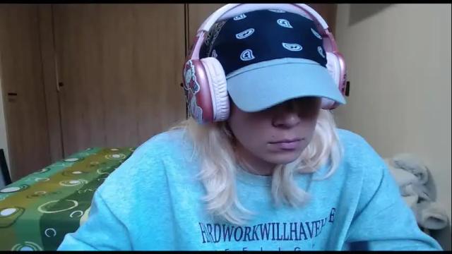 Image 11 of hot_mommymia Stream on Chaturbate on 22 days ago
