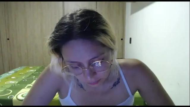 Image 7 of hot_mommymia Stream on Chaturbate on 21 days ago