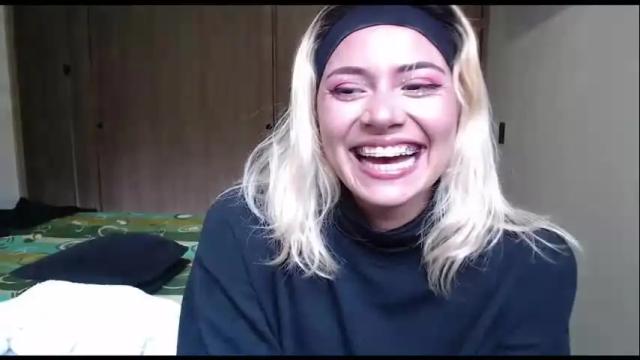Image 8 of hot_mommymia Stream on Chaturbate on 15 days ago