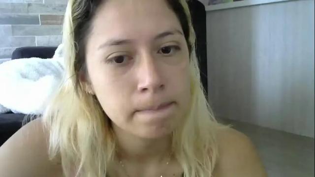 Image 8 of hot_mommymia Stream on Chaturbate on 5 days ago
