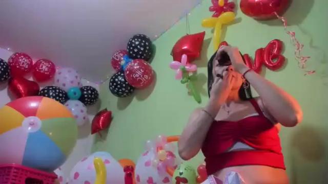 Image 12 of hot_nikol_09 Stream on Chaturbate on 21 months ago