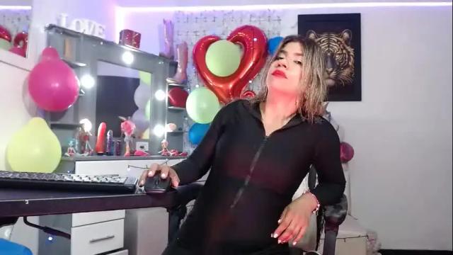 Image 11 of hot_sexy_bunny Stream on Chaturbate on 2 months ago