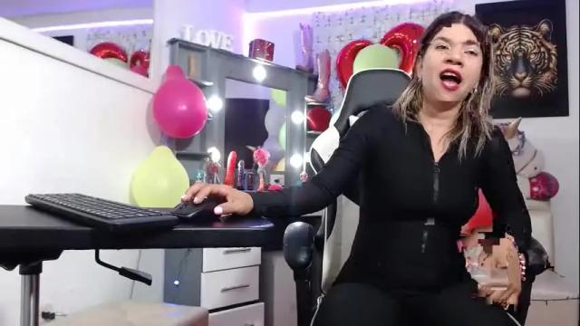Image 4 of hot_sexy_bunny Stream on Chaturbate on 2 months ago