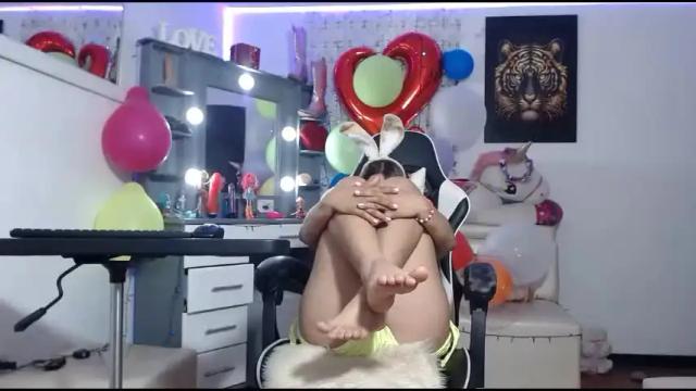 Image 7 of hot_sexy_bunny Stream on Chaturbate on 2 months ago