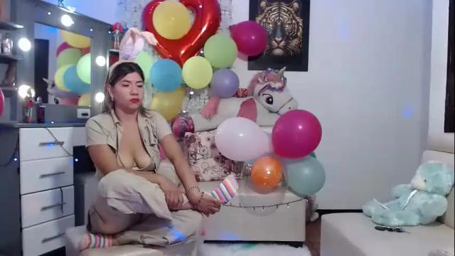 Image 4 of hot_sexy_bunny Stream on Chaturbate on 1 month ago